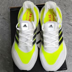 Adidas ultraboost 21 shoes women's 7.5